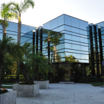 Alex Nabuco dos Santos explica como os imóveis corporativos se consolidam como ativos reais capazes de preservar valor em períodos inflacionários.