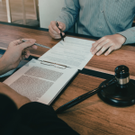 Kelsem Ricardo Rios Lima explica por que a segurança jurídica começa no registro e como ele sustenta a proteção patrimonial e as relações legais.